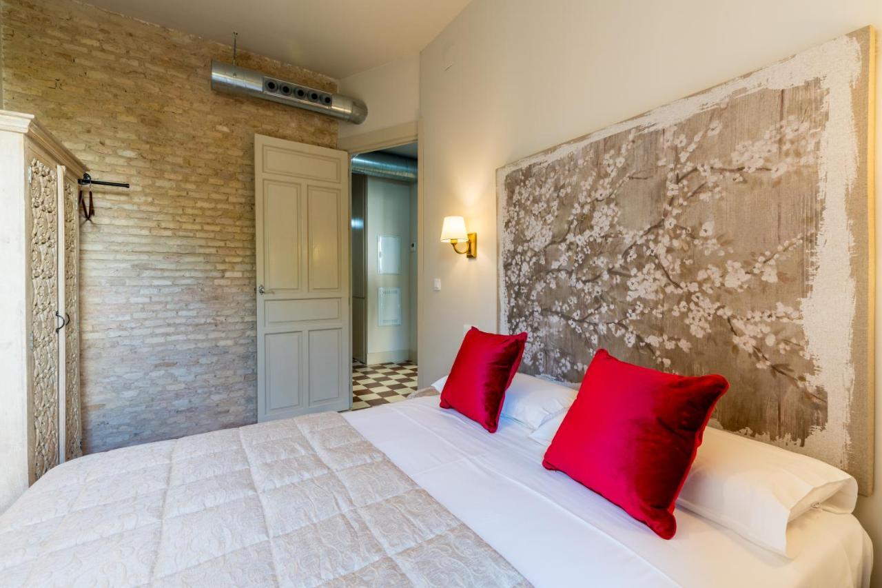 Dona Elvira Suites Cathedral Sevilla Dış mekan fotoğraf